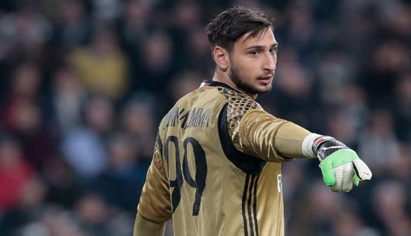Negosiasi Alot, AC Milan Terancam Ditinggal Gianluigi Donnarumma