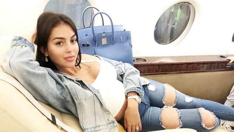 4 WAGs Cantik Juventus, Kekasih Cristiano Ronaldo Paling Seksi