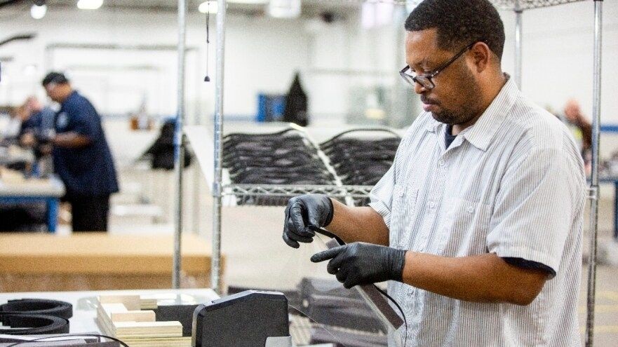 Atasi Corona, Ford Akan Produksi 50.000 Ventilator dalam 100 Hari