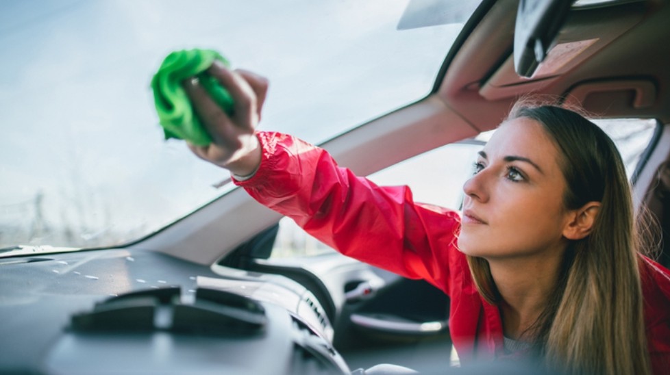 Cegah Virus Corona, Jangan Bersihkan Dashboard Mobil Pakai Alkohol