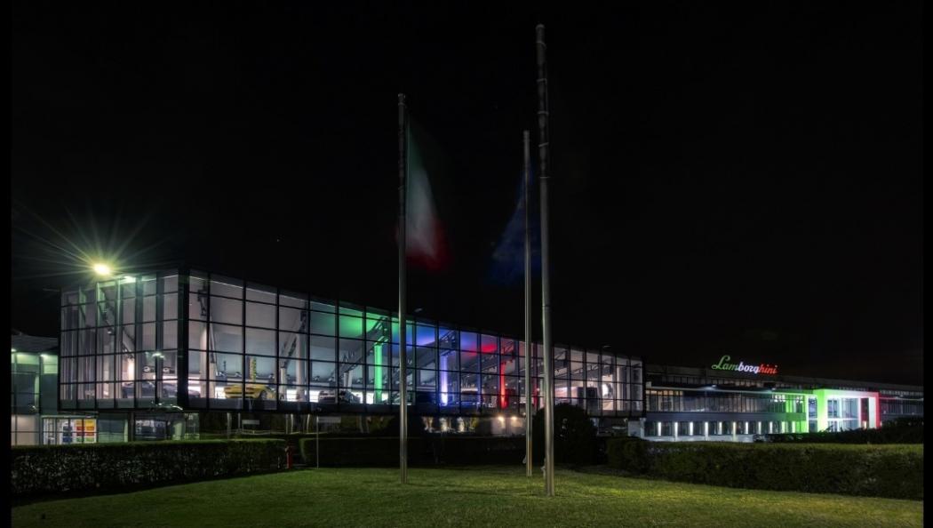 Perangi Corona, Lamborghini Produksi Masker dan Kaca Pelindung untuk Rumah Sakit