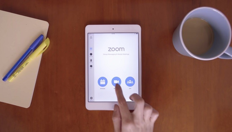 SpaceX Larang Karyawan Gunakan Zoom