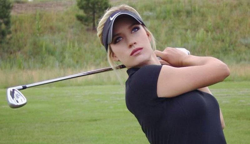 Viral! Pegolf Seksi Pamer Aksi Hole in One Pakai Dada