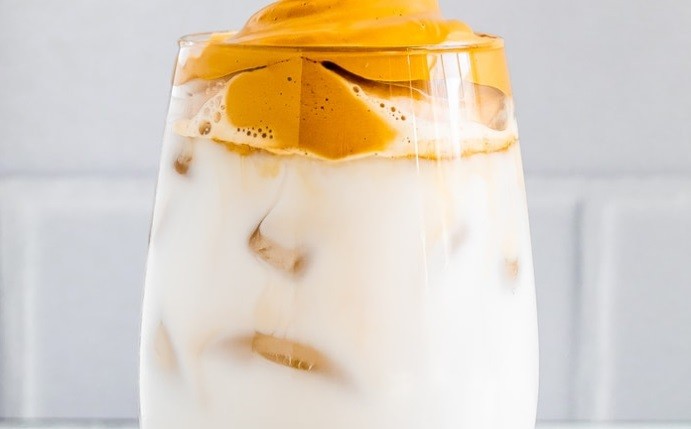 Viral, Begini Cara Bikin Dalgona Coffee yang Lebih Sehat