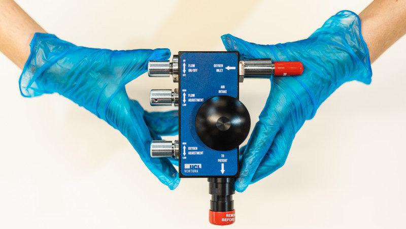 Tim F1 Mercedes Distribusikan Alat Bantu Pernapasan untuk Perangi Corona