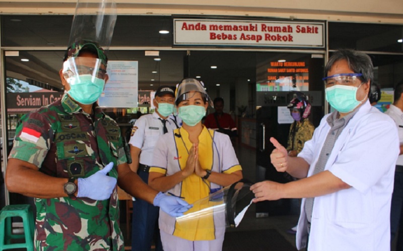 Berbekal Tali Kolor, Perwira Eks Kopassus Ini Ciptakan APD di Pontianak