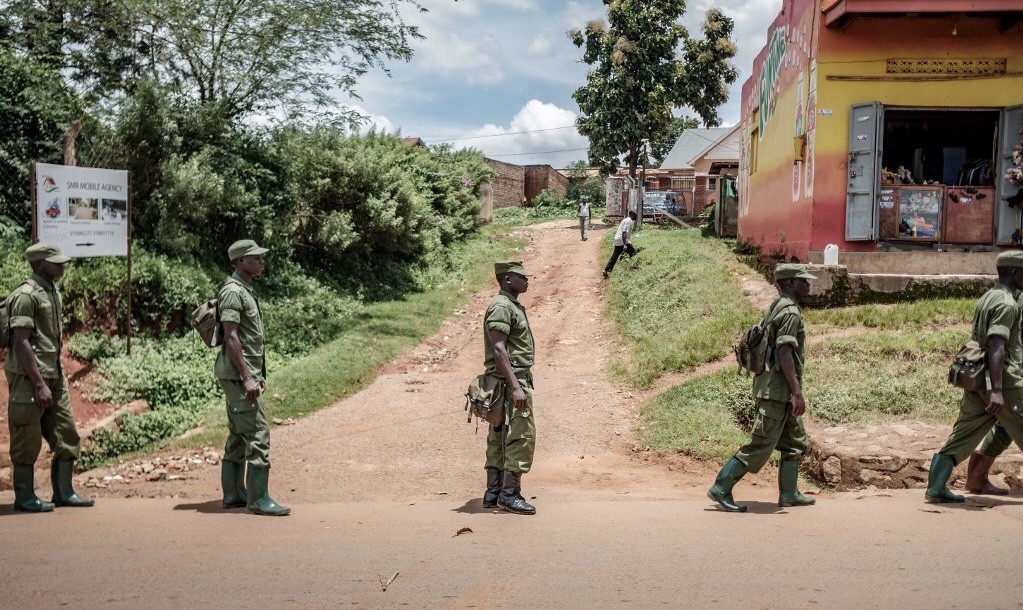 Puluhan Perempuan Dipaksa Gosok Alat Vital Pakai Lumpur karena Langgar Jam Malam Wabah Corona