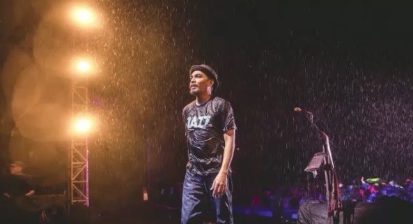 Momen Glenn Fredly Bawakan Sholawat Badar Tunjukkan Solidaritas dan Toleransi