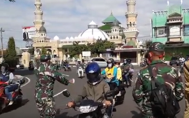 Keluar Rumah Tanpa Masker? Awas Dihadang Tim Gugus Tugas Covid-19 Purbalingga