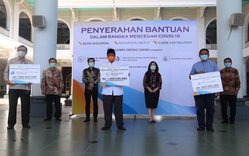 Mayapada Group Serahkan Bantuan Rp2 Miliar untuk Warga Jatim yang Terdampak Corona