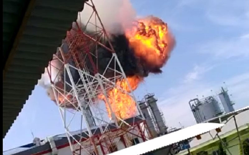 Api Membubung Tinggi di Pertamina CPP Gas Gundih Blora, Seluruh Pekerja Dievakuasi
