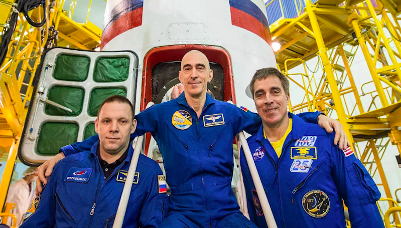 NASA dan Rusia Terbangkan Kru Baru ke Stasiun Luar Angkasa