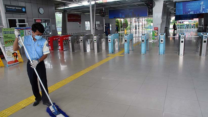 Jadwal Operasional Dibatasi, KRL Bogor-Jakarta Sepi