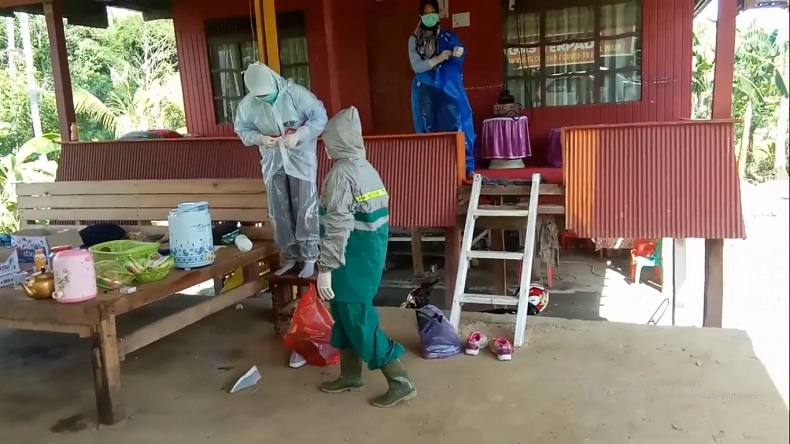 Petugas Posko Covid-19 di Perbatasan Wajo-Soppeng Panik saat Pemudik dari Makassar Tiba