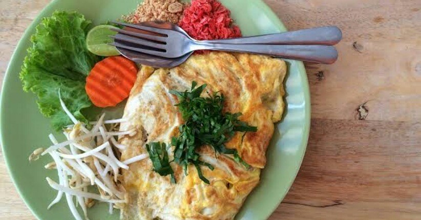 Inspirasi Menu Simpel untuk Sarapan, Yuk Bikin Thai Chicken Omelette