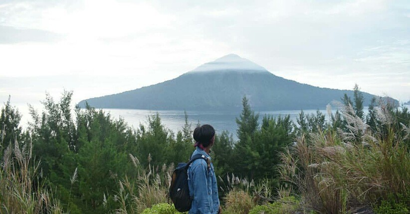 Gunung Anak Krakatau Erupsi, Intip Keindahan Destinasi di Sekitarnya