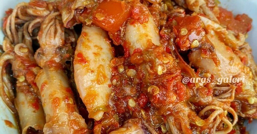 Lezatnya Sambal Cumi Asin, Dimasak dengan Bahan Sederhana Ini