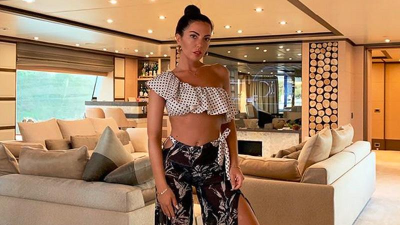 Model Majalah Playboy Goda Pemain MU Pakai Foto Hampir Bugil