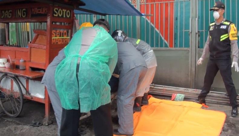 Penjaga Sekolah di Mojokerto Tewas saat Memesan Soto, Diduga Kena Serangan Jantung