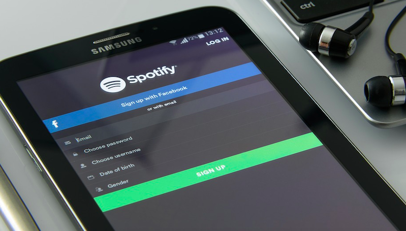 Spotify Hadirkan Fitur Hide untuk Sembunyikan Lagu di Playlist