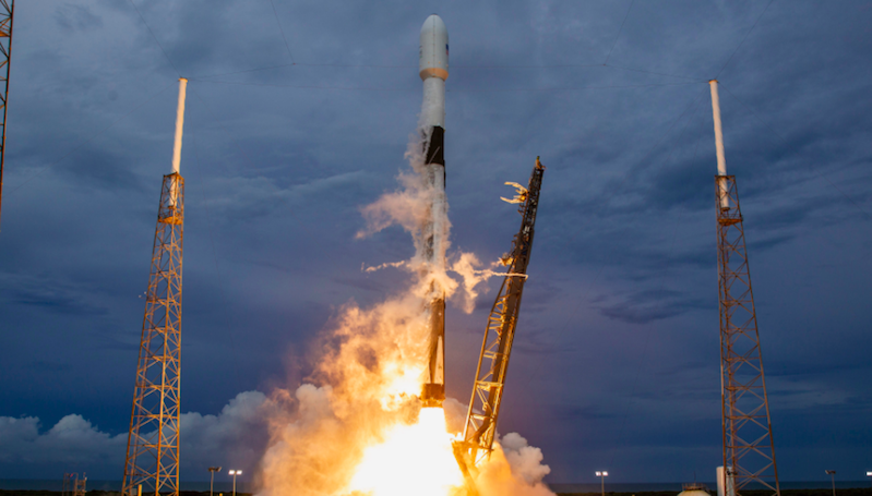 NASA dan SpaceX Akan Kirim Astronot ke Stasiun Luar Angkasa Bulan Depan