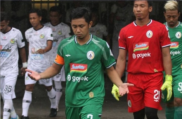 Liga 1 Diliburkan, Kapten PSS Sleman Ternak Ikan Koi
