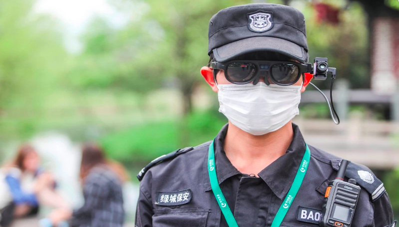 Kacamata Pintar Ini Bisa Membaca Suhu Tubuh Manusia