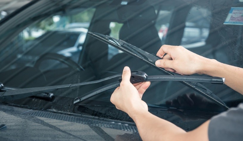 Tips Merawat Wiper Mobil agar Tahan Lama