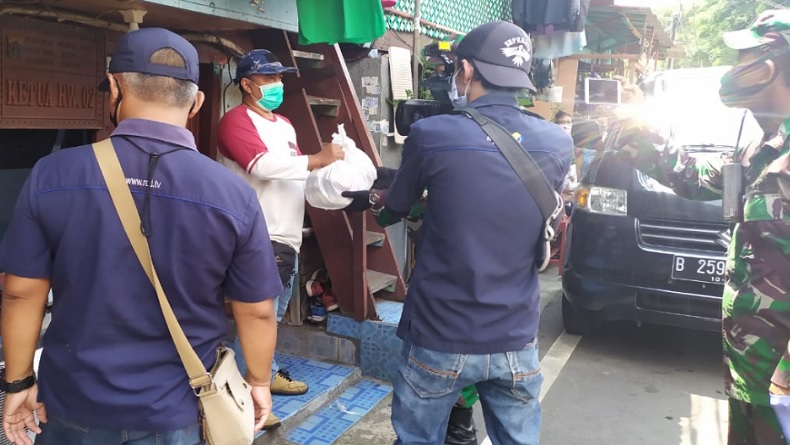 MNC Peduli Salurkan Paket Sembako untuk Warga Jakarta Pusat