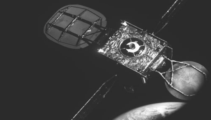 Pesawat Luar Angkasa Berhasil Bantu Perpanjang Umur Satelit