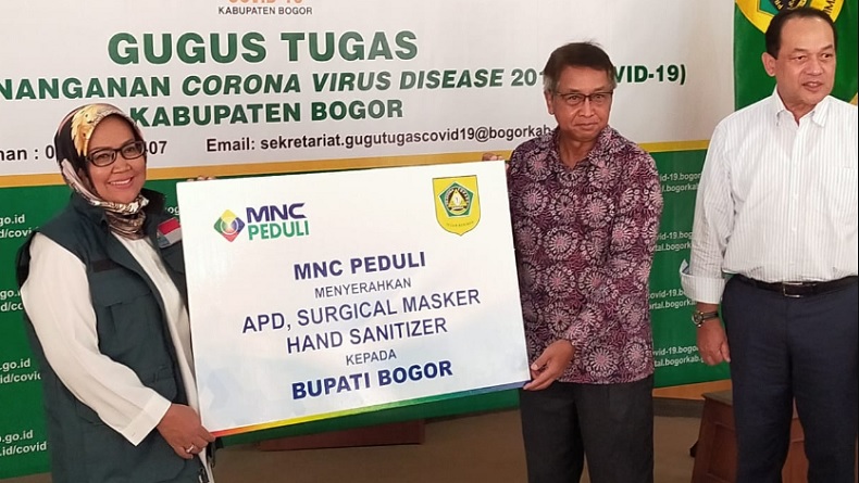 MNC Peduli Serahkan Bantuan 500 APD kepada Pemkab Bogor
