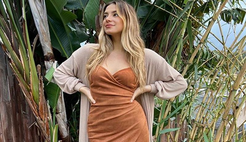 Istri Chicharito, Sarah Kohan Rela Tampil Bugil untuk Rayakan Hari Bumi