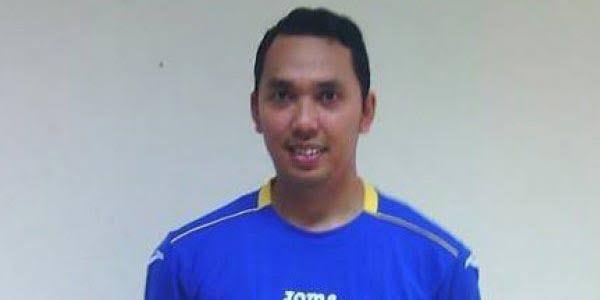 Kompetisi Ditunda akibat Virus Corona, Wasit FIFA Ini Usir Stres dengan Memancing Ikan