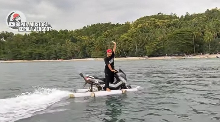 Viral Yamaha NMax Dimodifikasi Jadi Jet Ski, Bisa Berjalan di Atas Air
