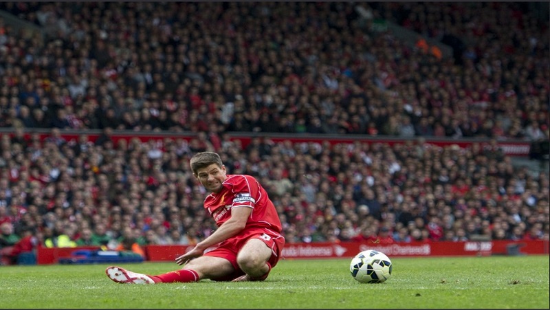 Hari Ini 6 Tahun Lalu, Gerrard Terpleset Bikin Liverpool Gagal Juara