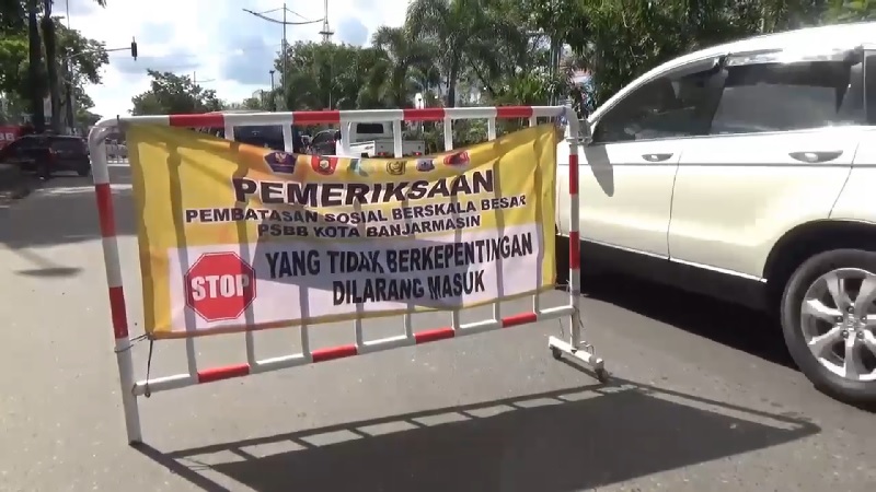 PSBB di DKI Jakarta, Polisi Periksa Ketat Kendaraan yang Lewat