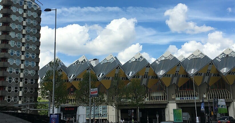 5 Gedung dengan Desain Terunik, Nomor 3 seperti Bunga Lotus