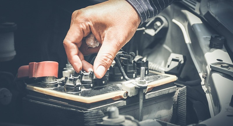 2 Kesalahan Sepele Penyebab Aki Cepat Soak