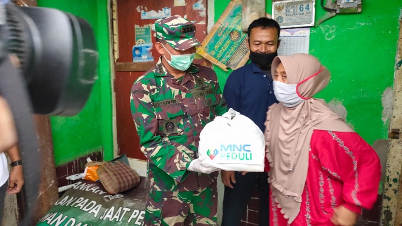 MNC Peduli Bagikan Sembako untuk Warga Terdampak Covid-19 di Jakarta Timur