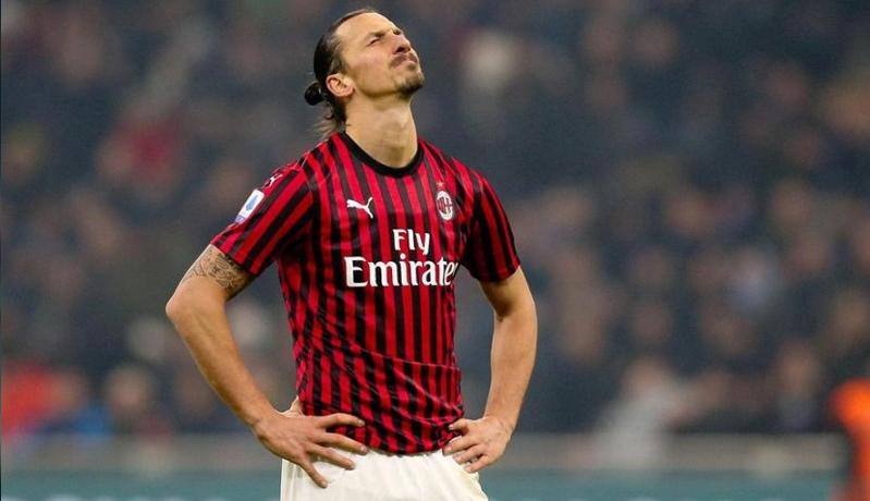 Alami Cedera saat Latihan, Karier Ibrahimovic di AC Milan Selesai Lebih Awal?