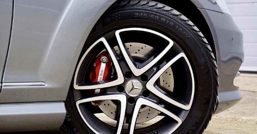 Ini yang Harus Diperhatikan Sebelum Mengganti Velg Mobil