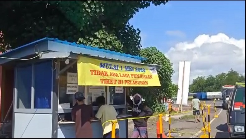 Tak Bisa Menyeberang, 5 Bus Pemudik Tertahan di Pelabuhan Gilimanuk