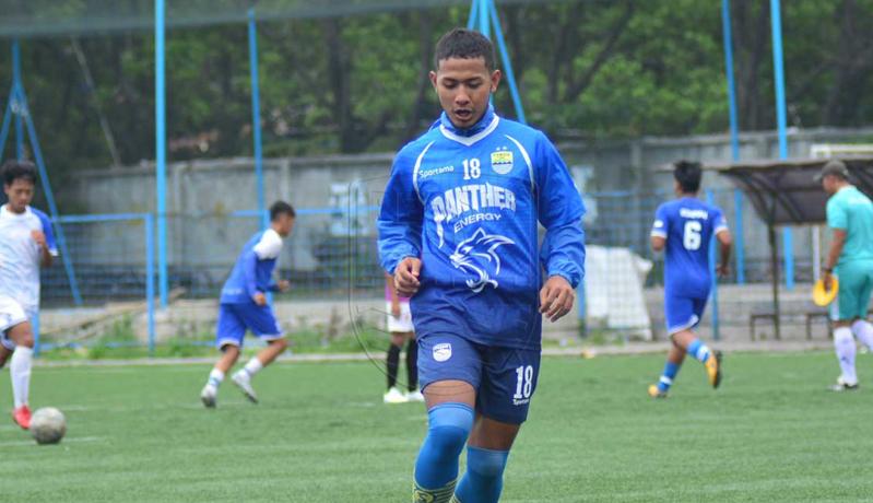 Gian Zola Bangga Rekor di Persib Belum Terlewati