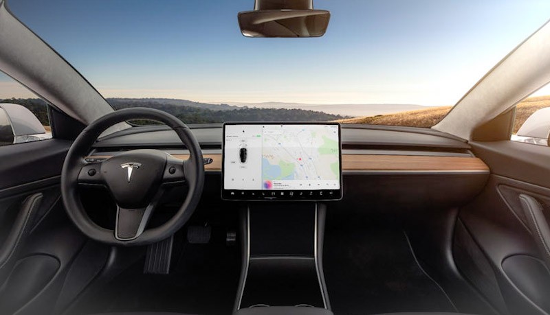 Hacker Ungkap Kesalahan Besar Tesla, Data Pelanggan Dapat Diretas dari Unit Kontrol Lama