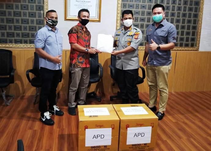 Terima Bantuan APD, Kapolresta Manado: Anggota Kami Kini Tak Takut Lagi Bertugas