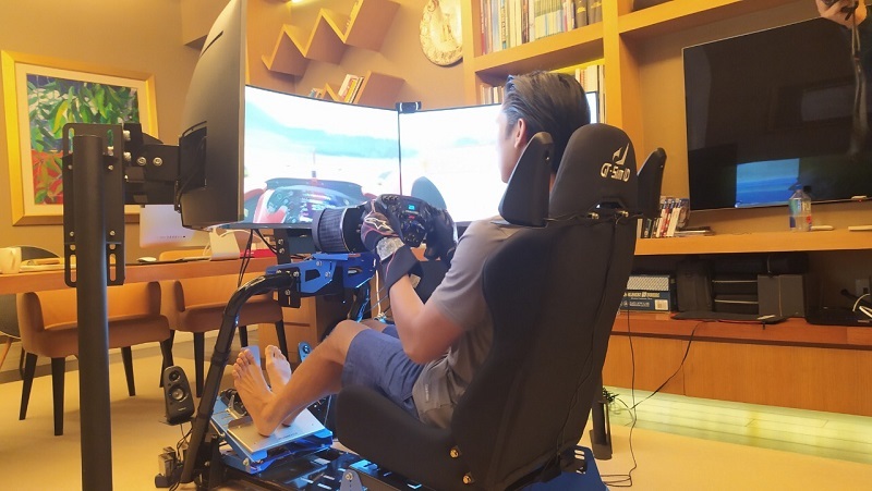 Pembalap Formula 2 Indonesia Sean Gelael Ikut Kejuaraan Balap Mobil Simulator