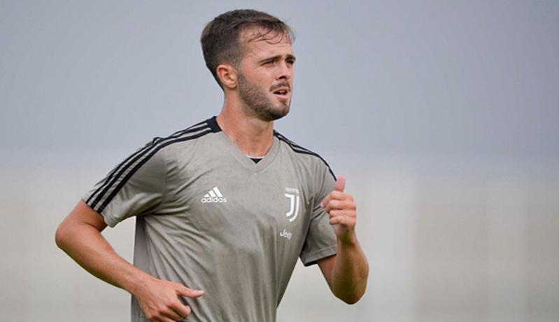 Diisukan Bakal Tinggalkan Juventus, Ini Jawaban Miralem Pjanic