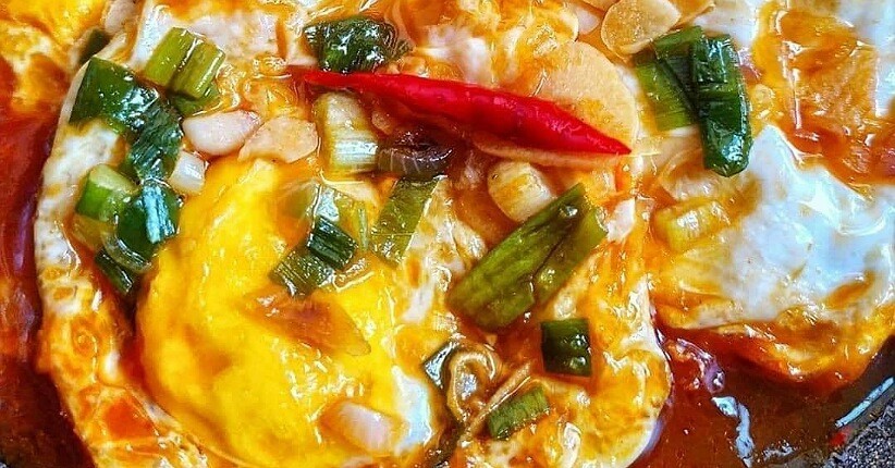Mencicipi Telur Ceplok Asam Manis, Masak Praktis Pakai Bumbu Sederhana