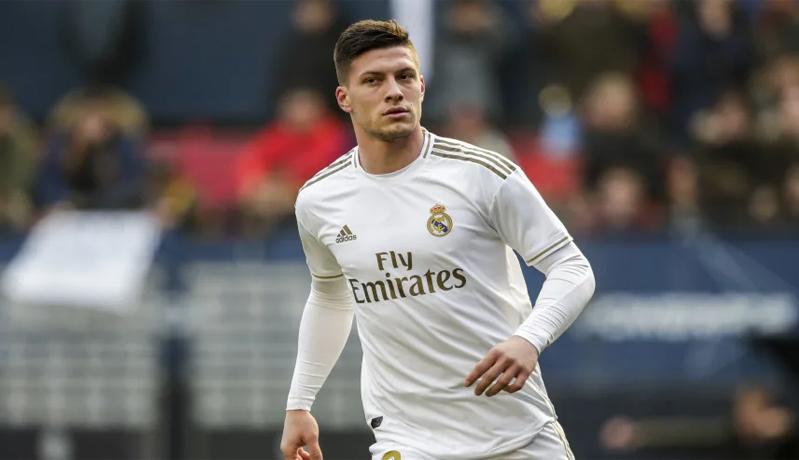 Klub Papan Tengah Bundesliga Ramaikan Perburuan Luka Jovic