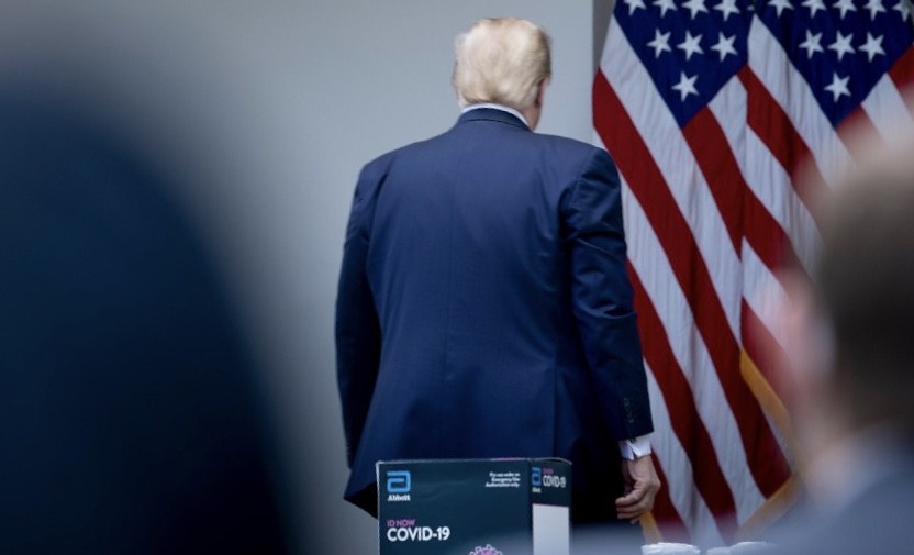 Debat dengan Wartawan Keturunan China, Trump Hentikan Konferensi Pers